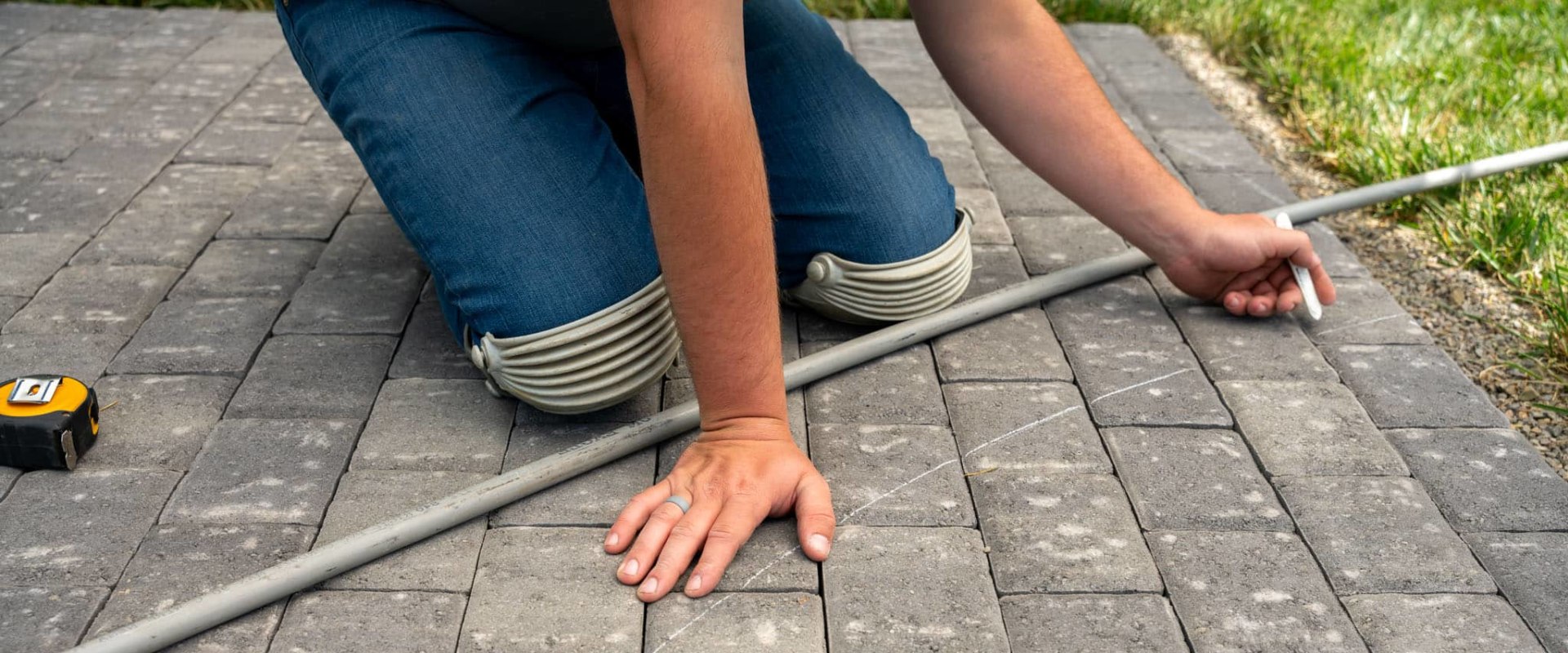 Mastering Paver Installation: Techniques for Cutting Pavers Around Curves and Corners